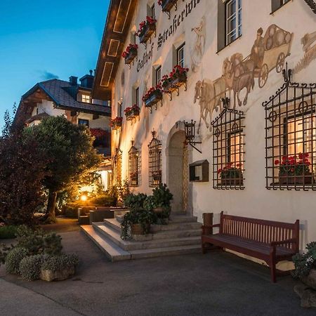 Strasserwirt - Ansitz Zu Tirol Strassen Exterior foto