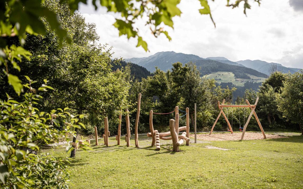 Strasserwirt - Ansitz Zu Tirol Strassen Exterior foto