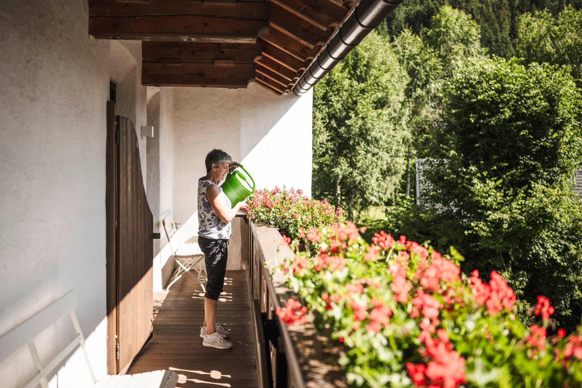 Strasserwirt - Ansitz Zu Tirol Strassen Exterior foto